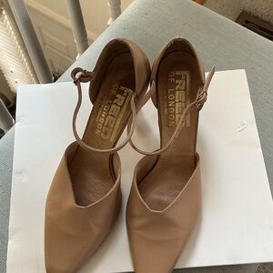 FREED OF LONDON Tan Women's Dancing Shoes